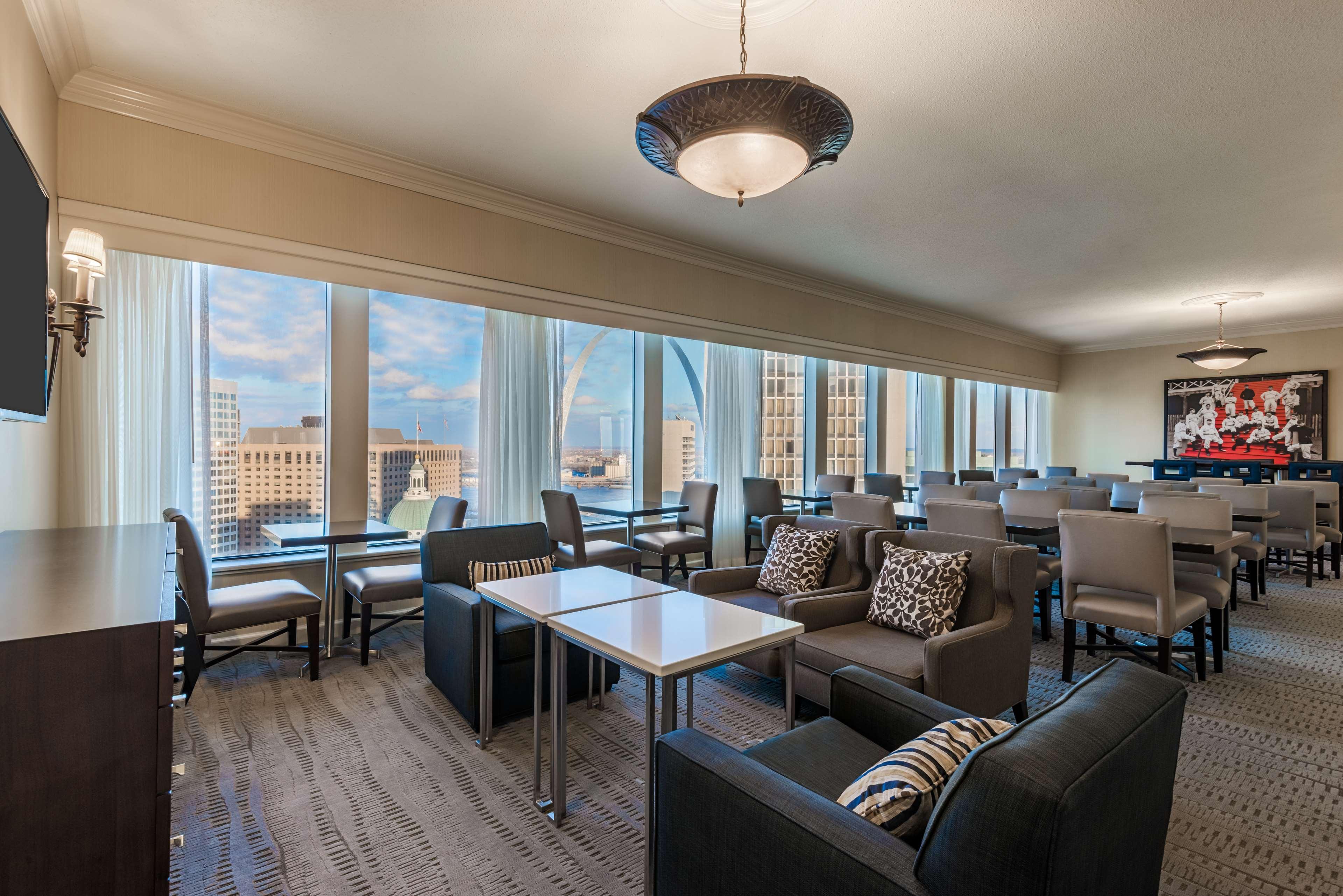Hilton St. Louis At The Ballpark Exterior foto