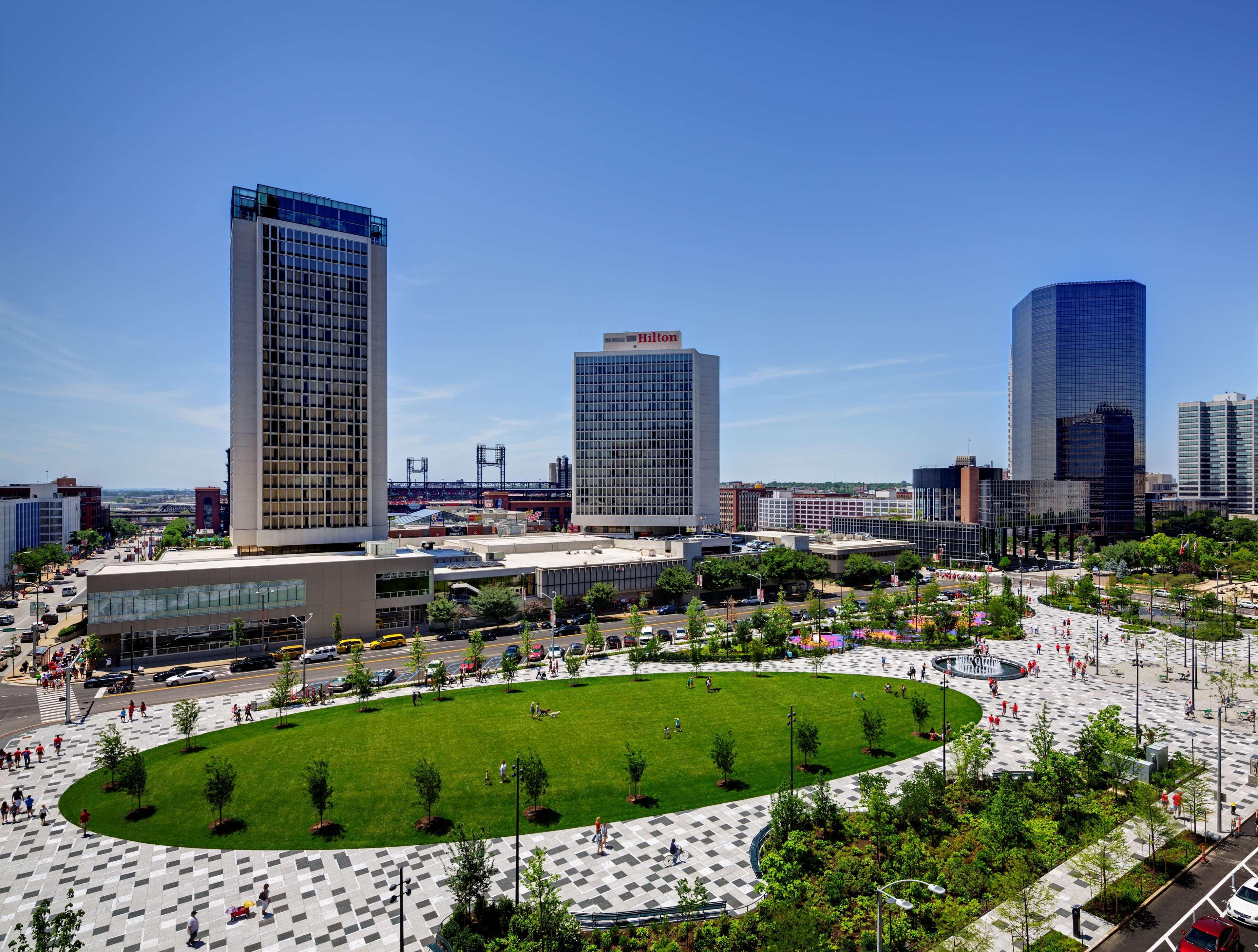 Hilton St. Louis At The Ballpark Exterior foto
